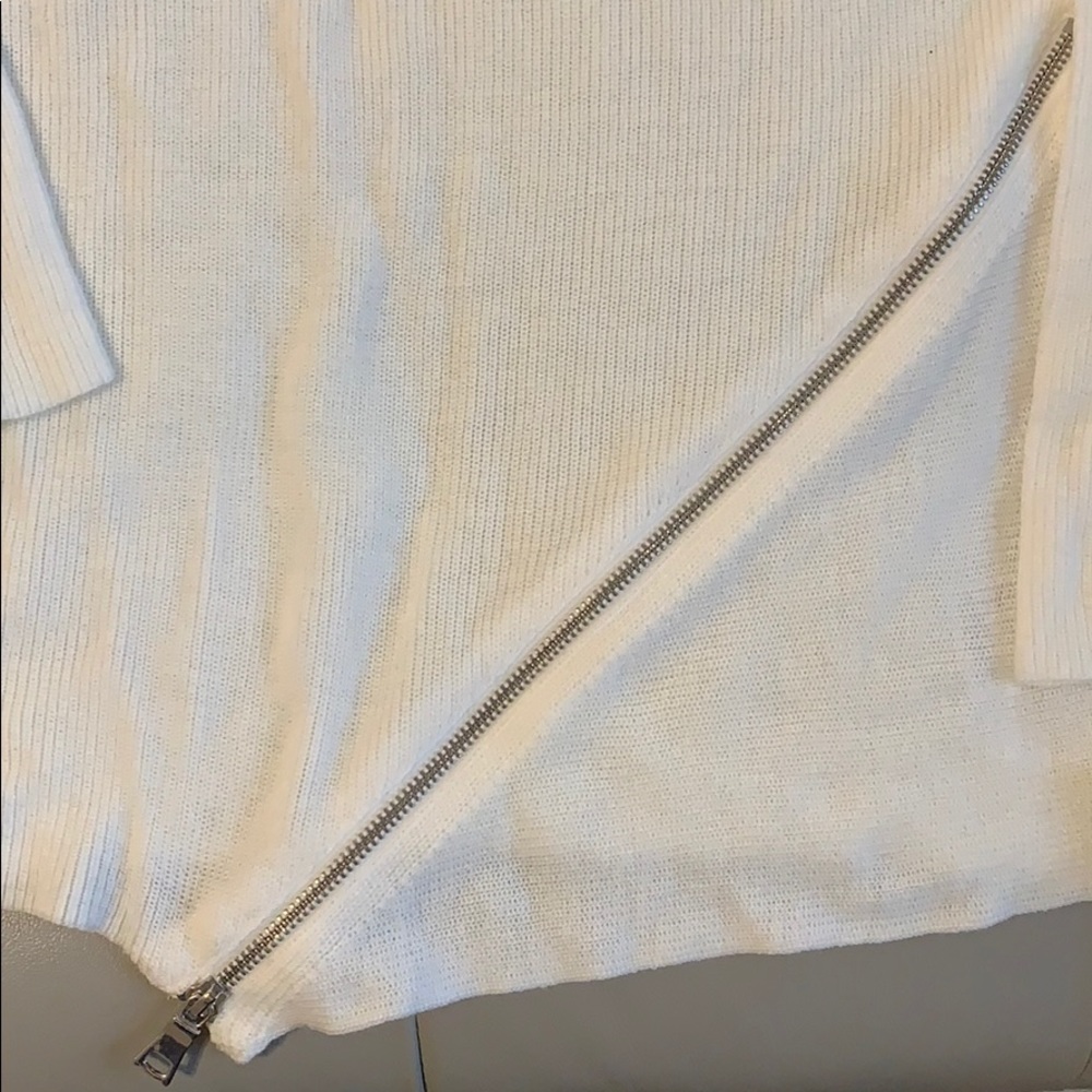 Bar lll Women’s Ivory Zipper Trim Sweater - Picture 3 of 8